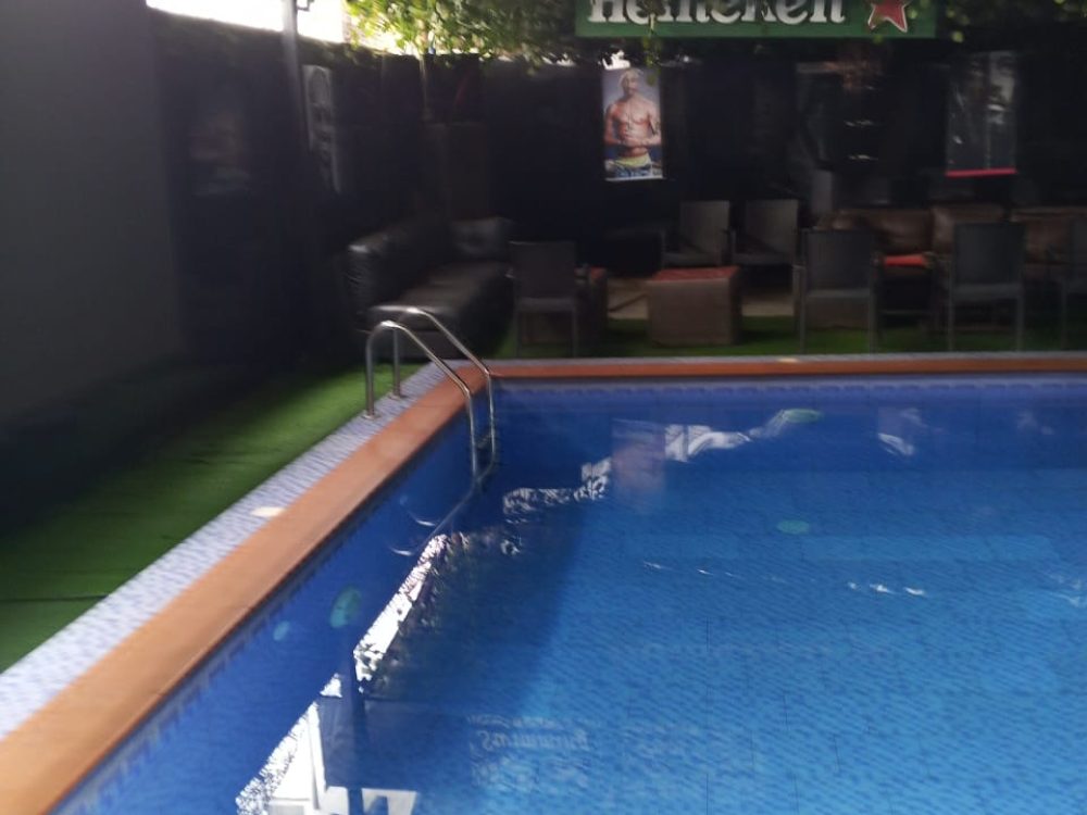 Swimming Pool Day Pass at Craycaston Hotels & Suites